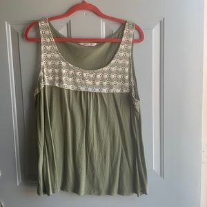 Ladies sleeveless top